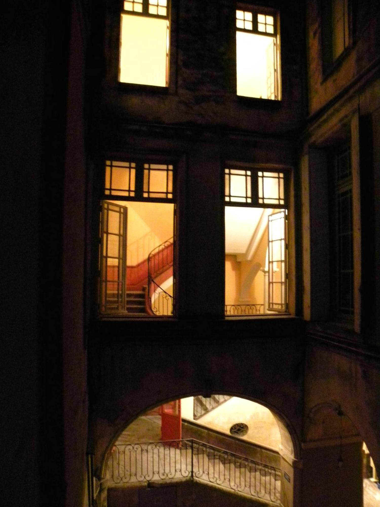 La Terrasse Du Marche Aux Fleurs Apartment Montpellier Exterior photo